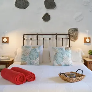 la-casa-del-medianero.puertodelcarmen-hotels.org/