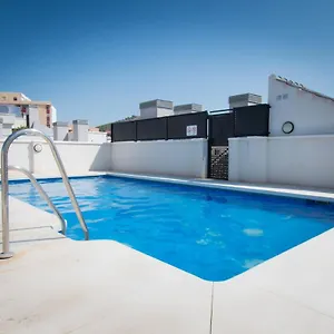 holidays2malaga-refino-pool-and-parking.hotelsinnerja.org/